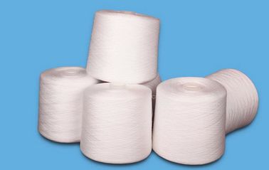 چین 40/2 40/3 100٪ نخ ریسی پلی استر بر روی پلاستیکی پودر لباس سفید طبیعی تامین کننده